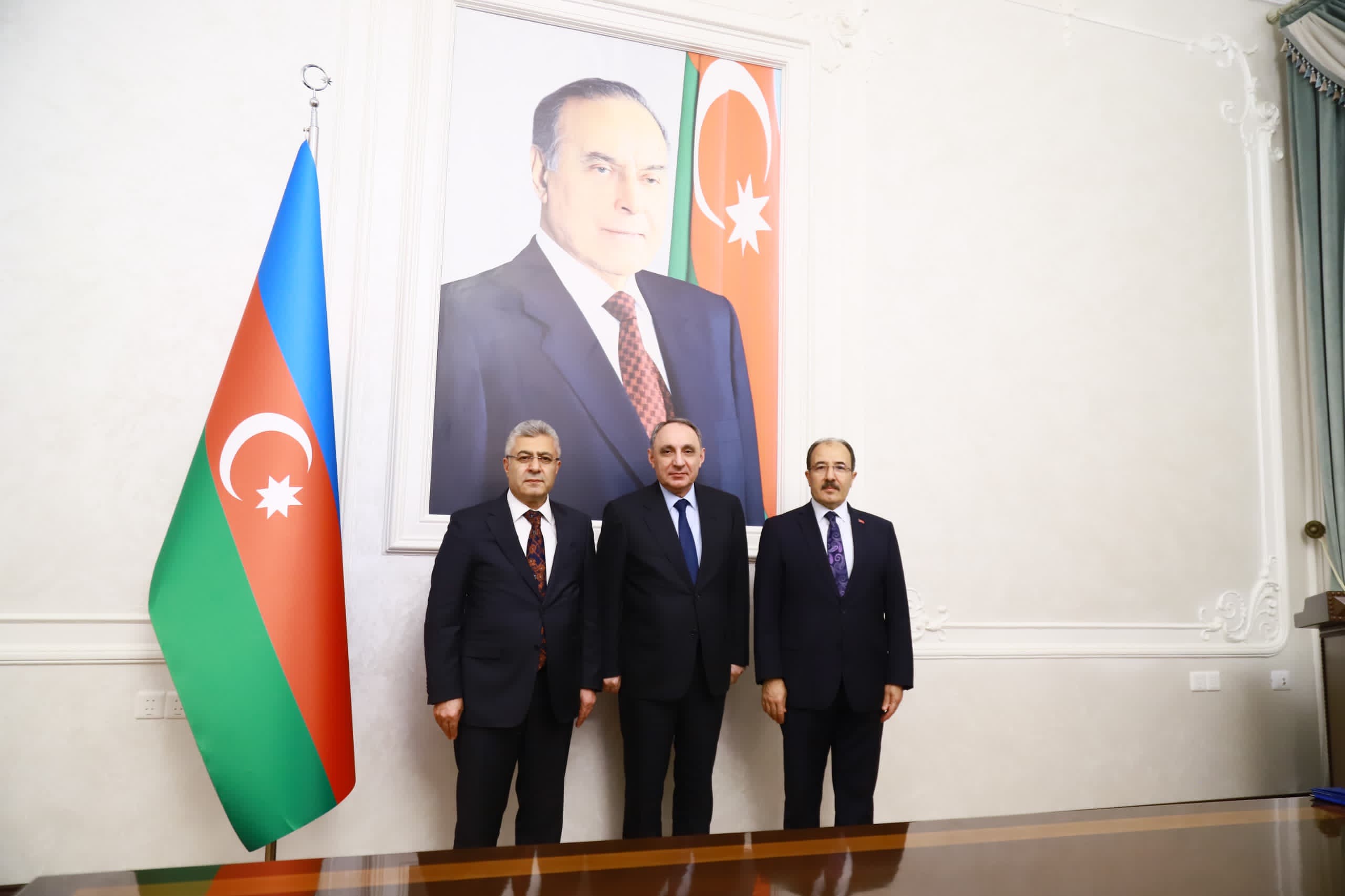 Baş Prokuror Kamran Əliyev Türkiyə Respublikasının Ali Məhkəməsinin Baş prokuroru Muhsin Şentürk ilə görüşüb