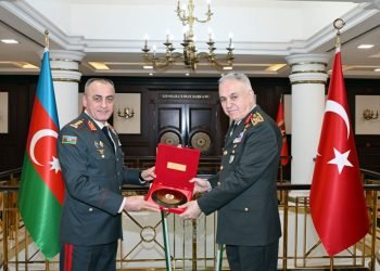 Azərbaycan Quru Qoşunları komandanının Türkiyədə səfəri davam edir