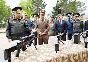 Macarıstan Müdafiə Qüvvələrinin Baş Qərargah rəisi hərbi müəssisələrdə olub