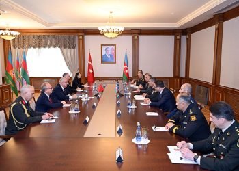 Bakıda Azərbaycan və Türkiyə müdafiə nazirləri görüşüb