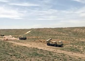 Raket-artilleriya batareyalarının döyüş atışlı taktiki təlimləri keçirilib – VİDEO