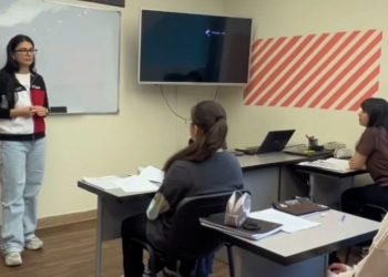 Peşəkar ingilis dili müəllimi ilə müsahibə: “Tədris təcrübəsi, sertifikatlar və strategiyalar”