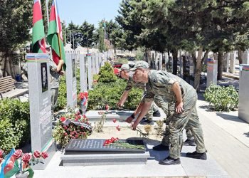 Azərbaycan Ordusunda Silahlı Qüvvələr Günü münasibətilə silsilə tədbirlər keçirilib