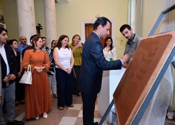 Muzey Mərkəzində gənc rəssamların “Sənin adın nədir?” adlı ilk tanıtım sərgisinin açılışı baş tutdu(FOTOLAR)