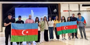 Londonda üçüncü “YAŞAT” yay məktəbi başlayıb(FOTOLAR)