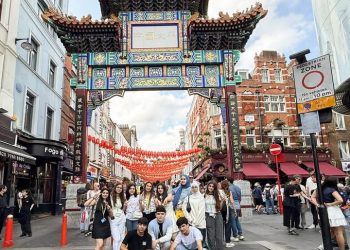 Şəhid övladları üçün “YAŞAT” yay məktəbi Londonda davam edir