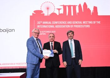 Azərbaycan Respublikası Baş prokurorunun Sinqapur Respublikasına səfəri başa çatıb( FOTOLAR)