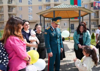 DSX hərbi hissəsində yeni inşa olunmuş yaşayış binaları xidməti istifadəyə verilmişdir(FOTOLAR)