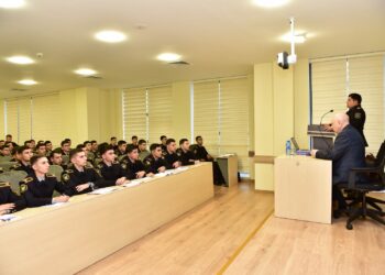 Polis Akademiyasında təcrübəli mütəxəssislərin iştirakı ilə interaktiv dərslər keçirilib