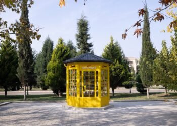 “AzerGold” QSC-nin təşəbbüsü ilə Göygöldə interaktiv  kitab köşkü istifadəyə verildi