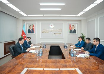 Nazir Fərid Əhmədov “Yüksəliş” müsabiqəsinin qalibləri ilə görüş keçirib