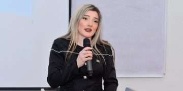 Sumqayıt Dövlət Universitetində “Vətən Fədailəri” layihəsinin rəhbəri, yazıçı-publisist Manya Səxavətqızı ilə görüş keçirilib(FOTOLAR)