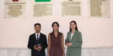 Ombudsman Aparatının əməkdaşlarına “Dövlət qulluğunda fərqlənməyə görə” medalları təqdim edilib