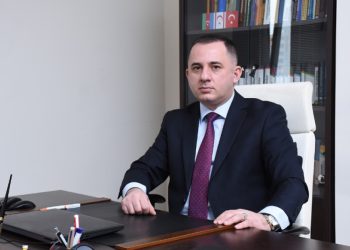 Azərbaycanlılar niyə banka pul qoymur? – AÇIQLAMA