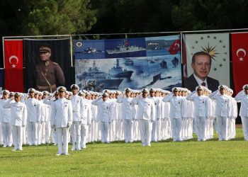 Türkiyədə təhsilini bitirən Azərbaycan Ordusunun hərbi qulluqçularına diplomlar təqdim edilib